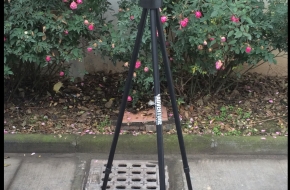 Brand new ! HEAVY-DUTY TALL TRIPOD