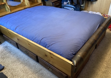 Queen Waterbed complete set up 6 drawer storage. Make me an offer.